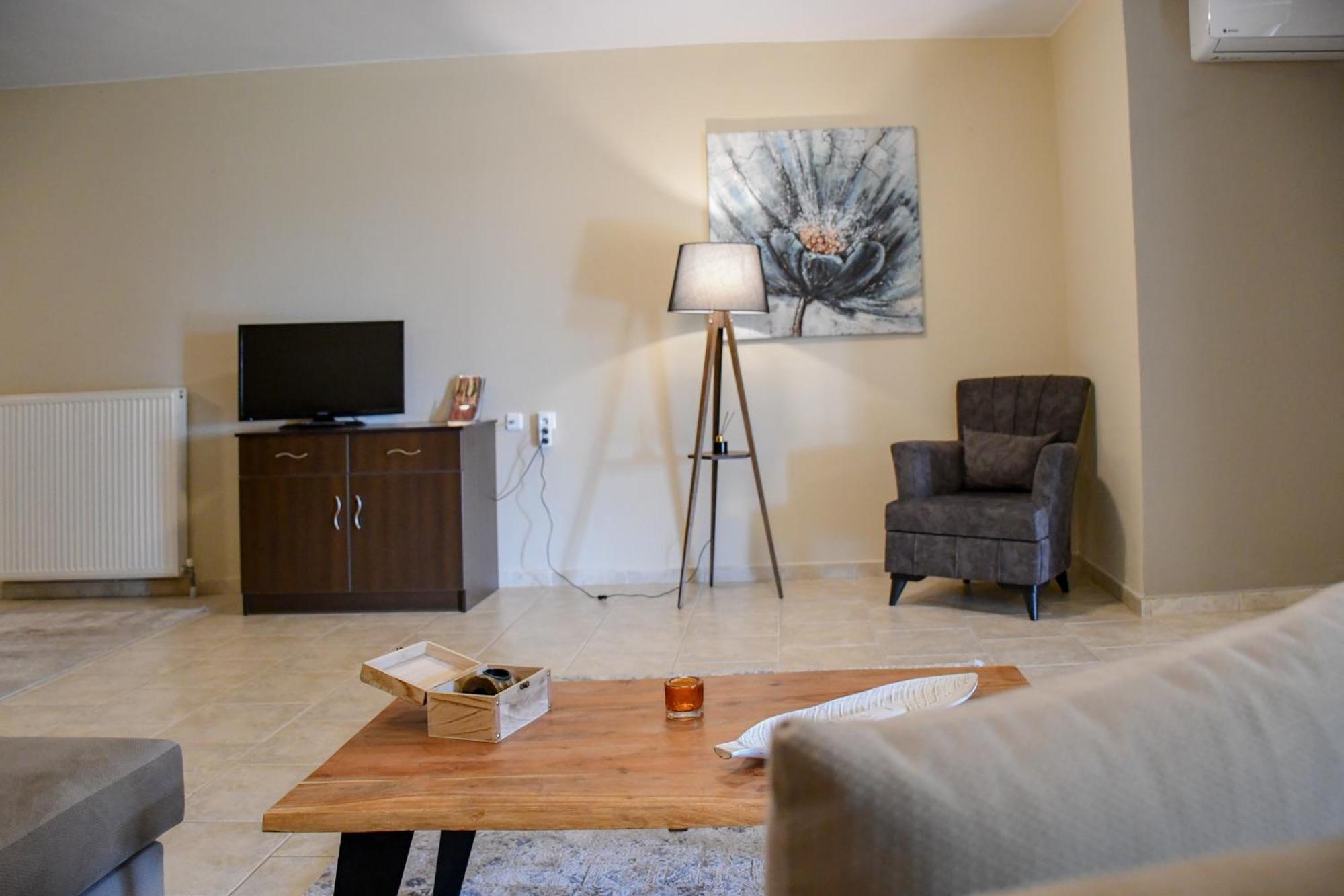 Toula Rooms Ангістрон Екстер'єр фото
